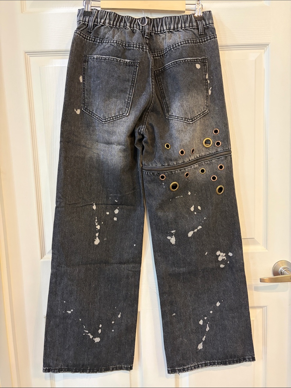 NWT Oli & Hali Black Wash Distressed Zipper Leg Jeans with Gold & Copper Grommet - Picture 10 of 14